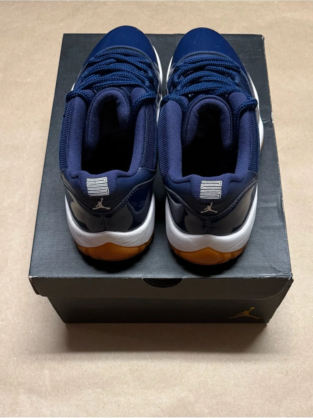 Nike Air Jordan 11 XI Retro Low Navy Gum Mens size 10.5 Basketball Shoes Rare!